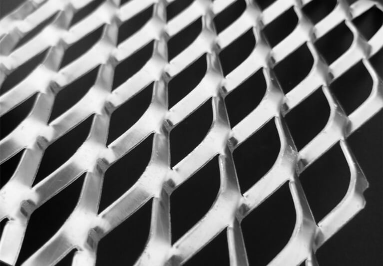 expandable wire mesh