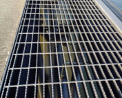 catwalk grating walkway